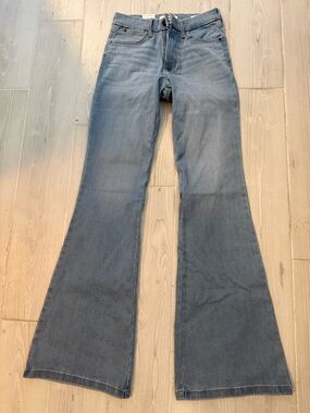 Wrangler Women's Bespoke Flare Jeans in Light Blue Wash